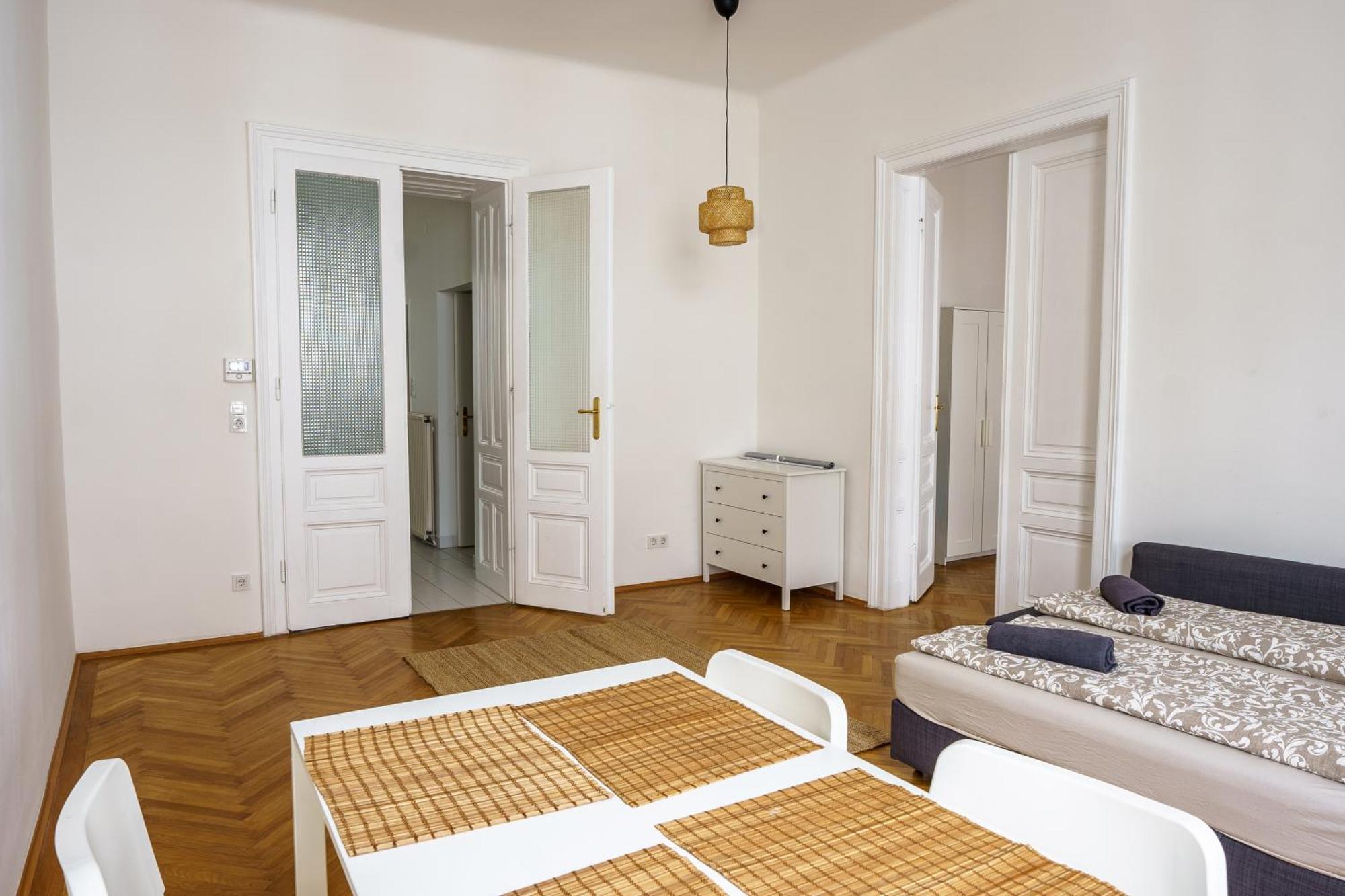 Central Living Apartments - Belvedere Bécs Kültér fotó